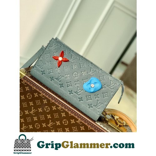 Louis Vuitton Wallet - Image 4