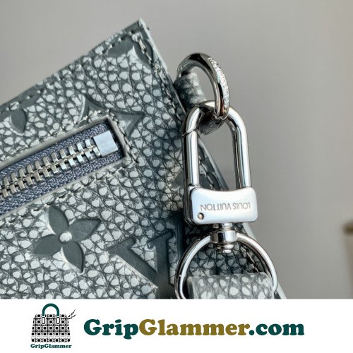 Louis Vuitton Wallet - Image 7