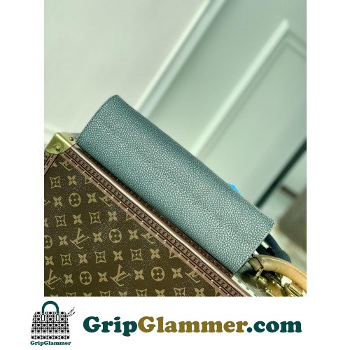 Louis Vuitton Wallet - Image 9