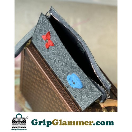 Louis Vuitton Wallet - Image 10