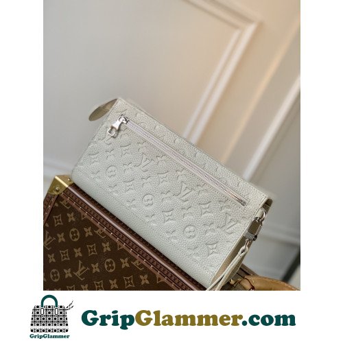 Louis Vuitton Wallet - Image 2