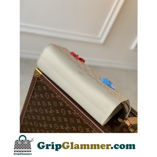 Louis Vuitton Wallet - Image 3