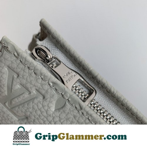 Louis Vuitton Wallet - Image 6