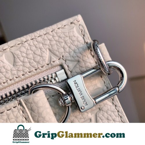 Louis Vuitton Wallet - Image 7