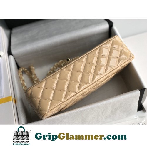 Chanel Flap Bag 25cm (Medium) - Image 2