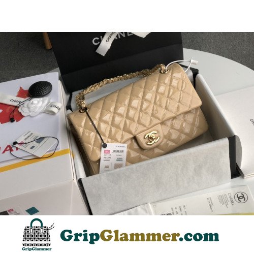 Chanel Flap Bag 25cm (Medium)