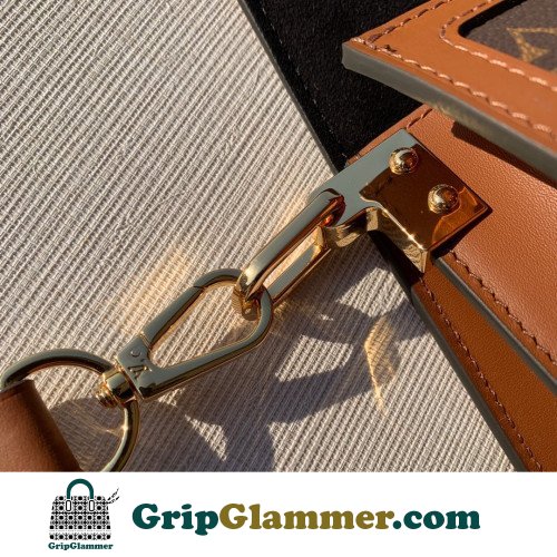 Louis Vuitton Petite Malle - Image 3