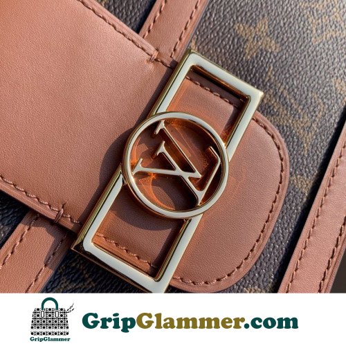 Louis Vuitton Petite Malle - Image 8