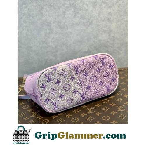 Louis Vuitton Tote - Image 6