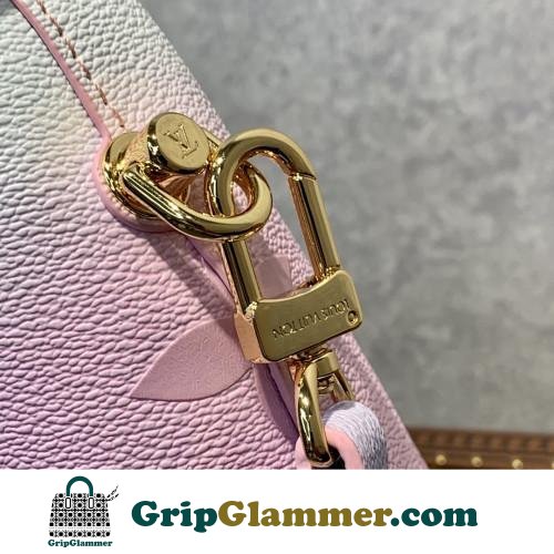 Louis Vuitton Tote - Image 8