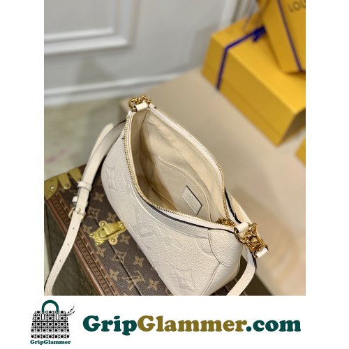 Louis Vuitton Tote - Image 3