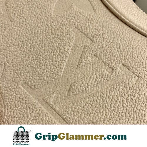 Louis Vuitton Tote - Image 6