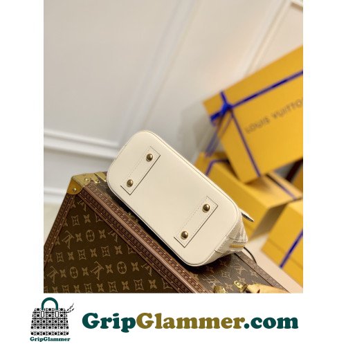 Louis Vuitton Alma - Image 7