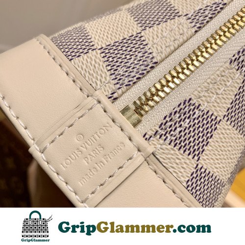 Louis Vuitton Alma - Image 8