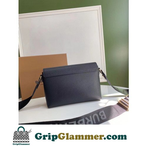 Burberry Veneta Bag - Image 5