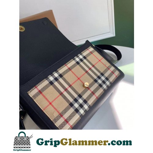 Burberry Veneta Bag - Image 6