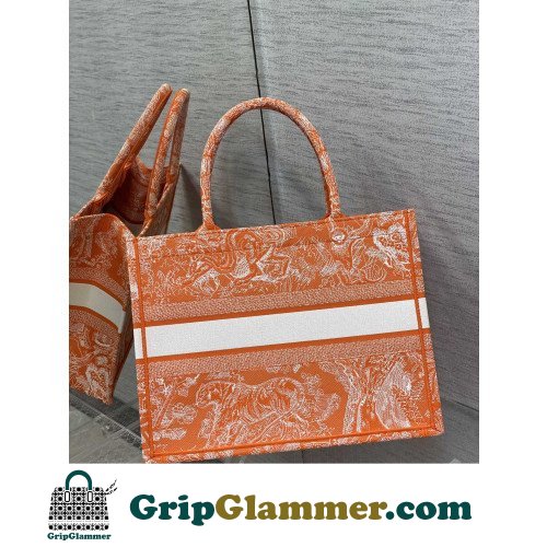 Dior Book Tote Medium 36cm - Image 5