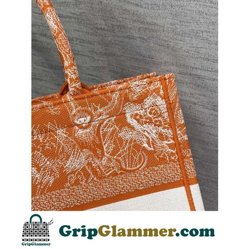 Dior Book Tote Medium 36cm - Image 6