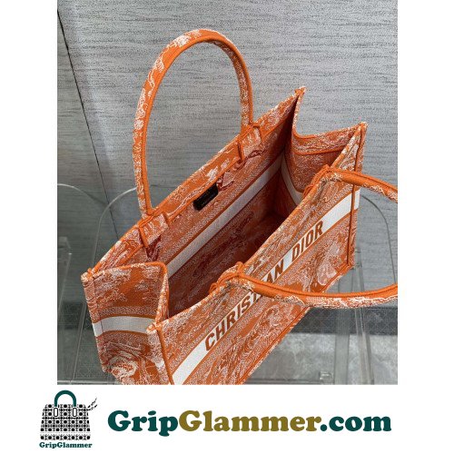 Dior Book Tote Medium 36cm - Image 9