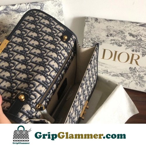 Dior Montaigne - Image 7