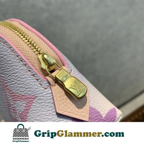 Louis Vuitton Wallet - Image 4