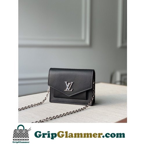 Louis Vuitton Favorite