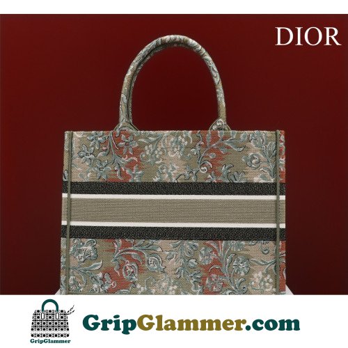 Dior Book Tote Medium 36cm - Image 4