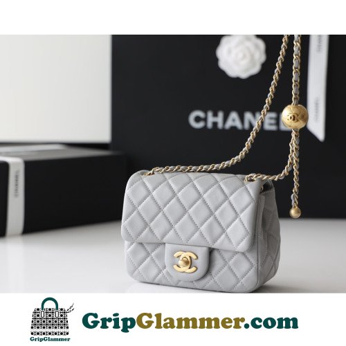 Chanel Flap Bag 17cm (Mini)