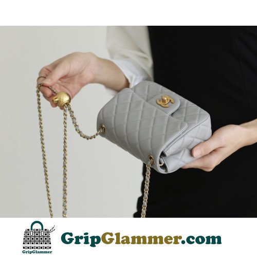 Chanel Flap Bag 17cm (Mini) - Image 8