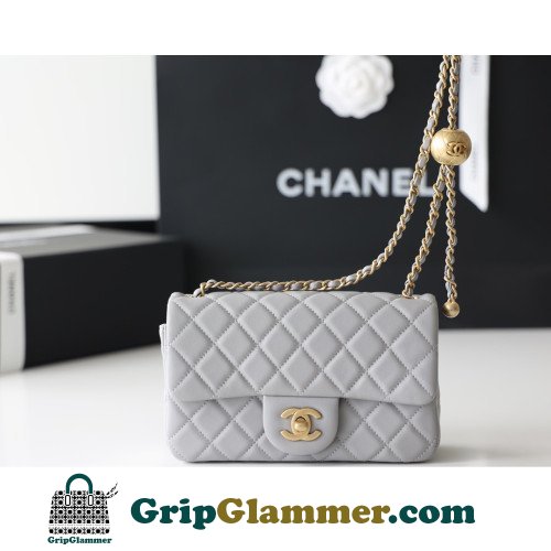Chanel Flap Bag 20cm (Mini)