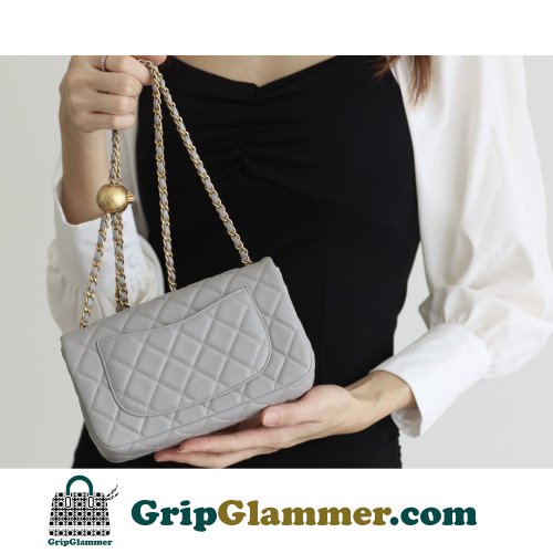 Chanel Flap Bag 20cm (Mini) - Image 6