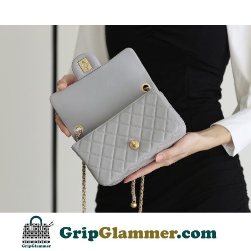 Chanel Flap Bag 20cm (Mini) - Image 7