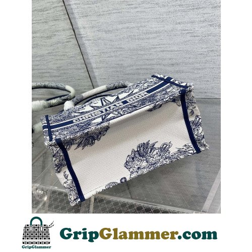 Dior Book Tote Small 26.5cm - Image 7