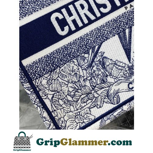 Dior Book Tote Medium 36cm - Image 4