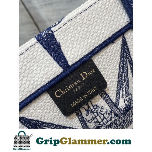 Dior Book Tote Medium 36cm - Image 9