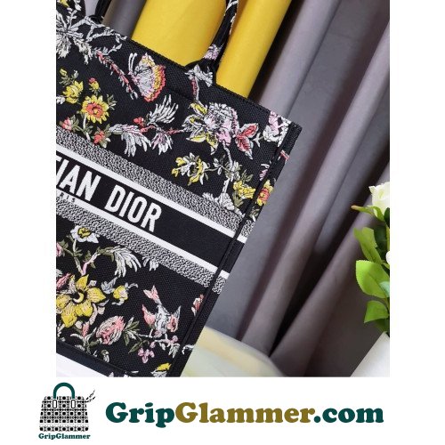 Dior Book Tote Large 42cm - Image 4