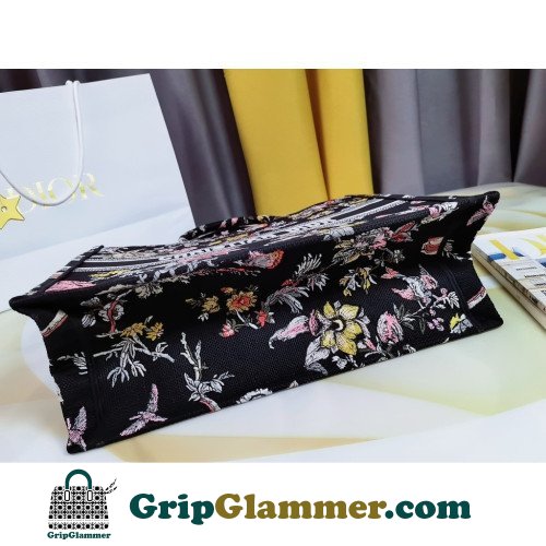 Dior Book Tote Large 42cm - Image 6