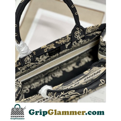Dior Book Tote Medium 36cm - Image 8