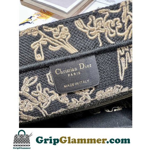 Dior Book Tote Medium 36cm - Image 9