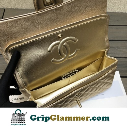 Chanel Flap Bag 25cm (Medium) - Image 8