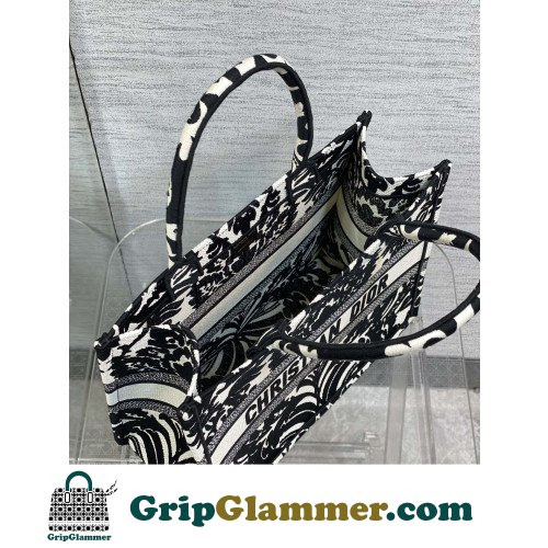 Dior Book Tote Medium 36cm - Image 8