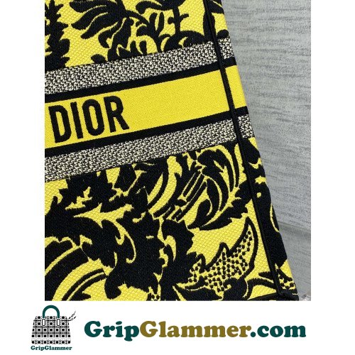 Dior Book Tote Large 42cm - Image 4