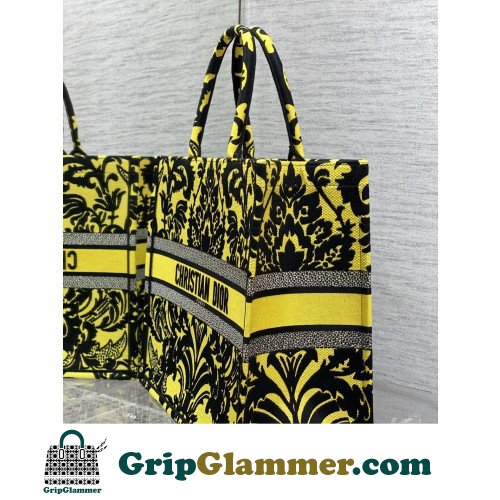 Dior Book Tote Large 42cm - Image 6