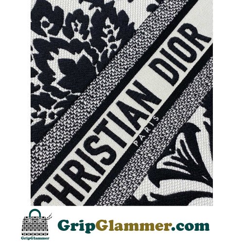 Dior Book Tote Large 42cm - Image 3