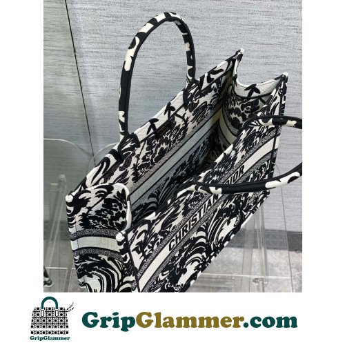 Dior Book Tote Large 42cm - Image 8