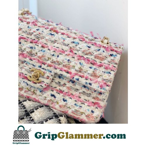 Chanel Flap Bag 25cm (Medium) - Image 2