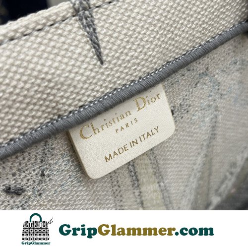 Dior Book Tote Large 42cm - Image 9