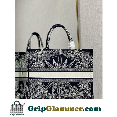 Dior Book Tote Large 42cm - Image 5