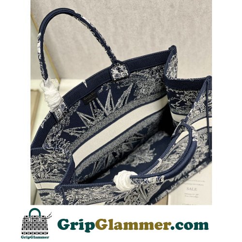 Dior Book Tote Large 42cm - Image 8