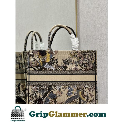 Dior Book Tote Large 42cm - Image 5
